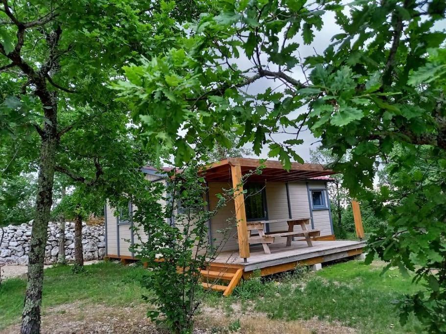 Chalet 5 Personnes Vallee Du Lot Laburgade Exterior photo